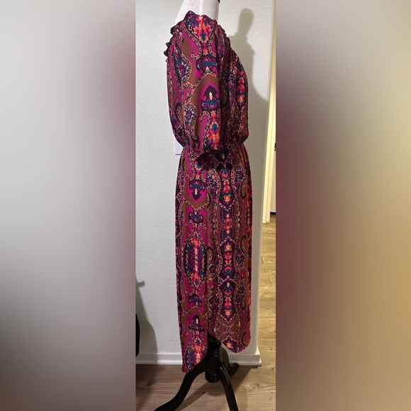 Everly Multicolor Off Shoulder Elastic Waist Bohemian Mid length Dress Size S - Picture 4 of 7